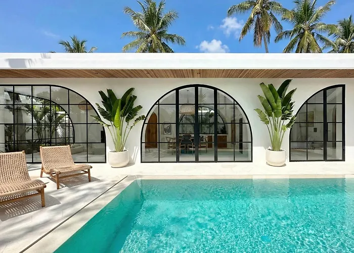 Melrose X The Young Villas Uluwatu 
